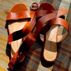 Brown leather Banana Republic sandals size 7.5